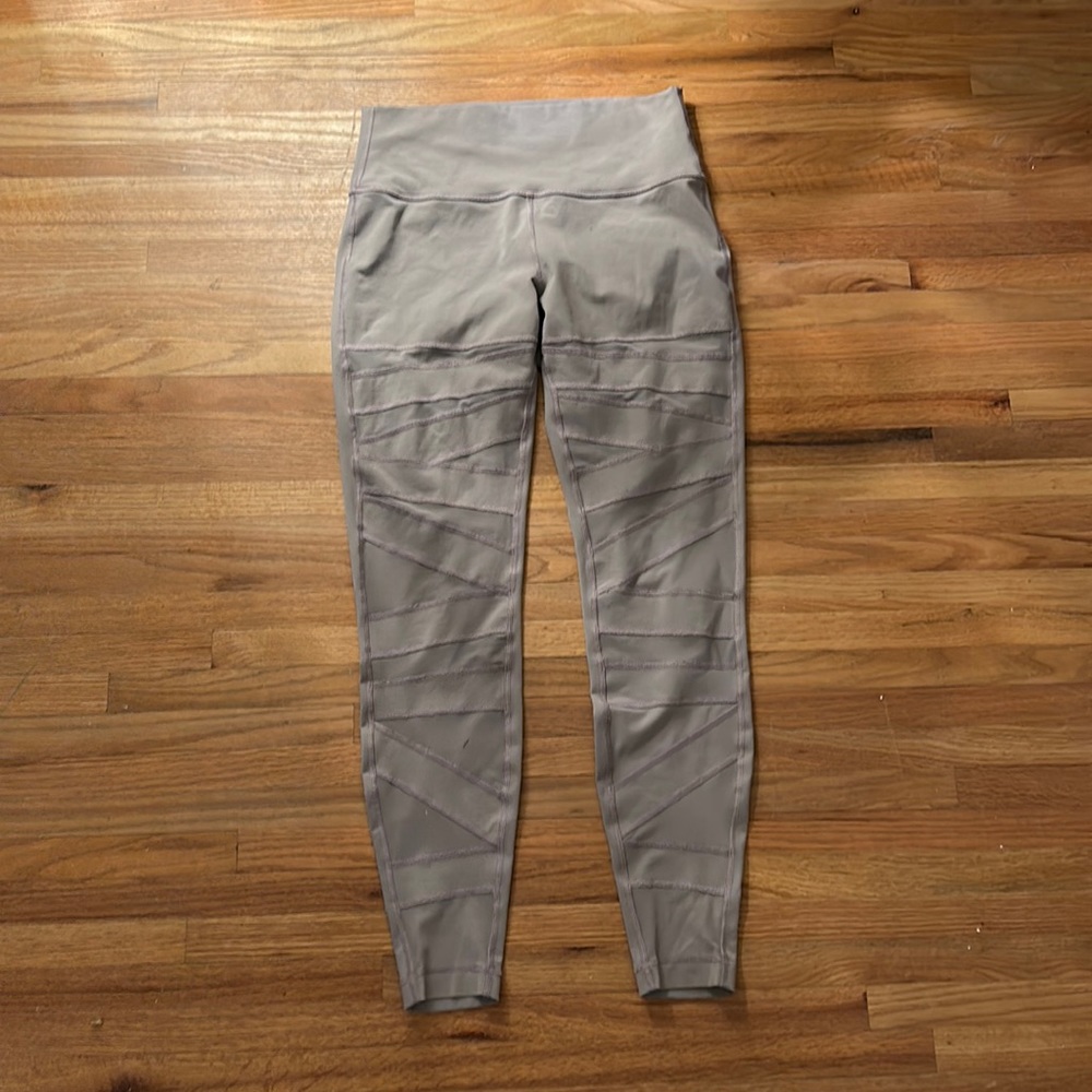 🍋Lululemon Purple Yoga Leggings